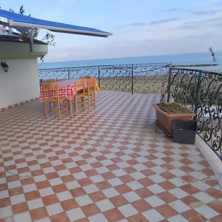 Attico Con Terrazza Spaziosa Vista Mare 360 Gradi *